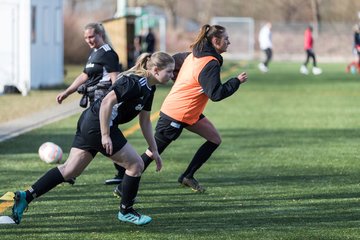 Bild 94 - F TSV Bordesholm - SG Blau Rot Holstein : Ergebnis: 3:0